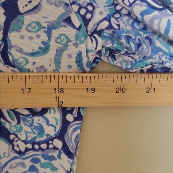 Lilly Pulitzer Medium Royal Purple Animal Viscose Jersey Button Up Top - Picture 9 of 9